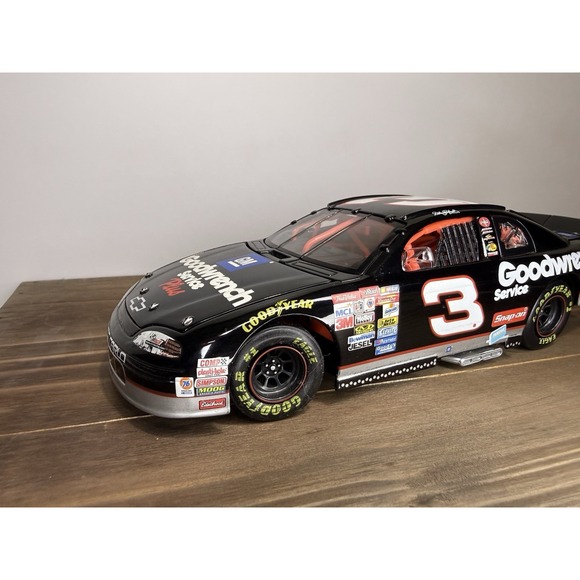 Action Racing 1999 Dale Earnhardt #3 Goodwrench 1:24 Scale Limited Edition - Picture 15 of 16